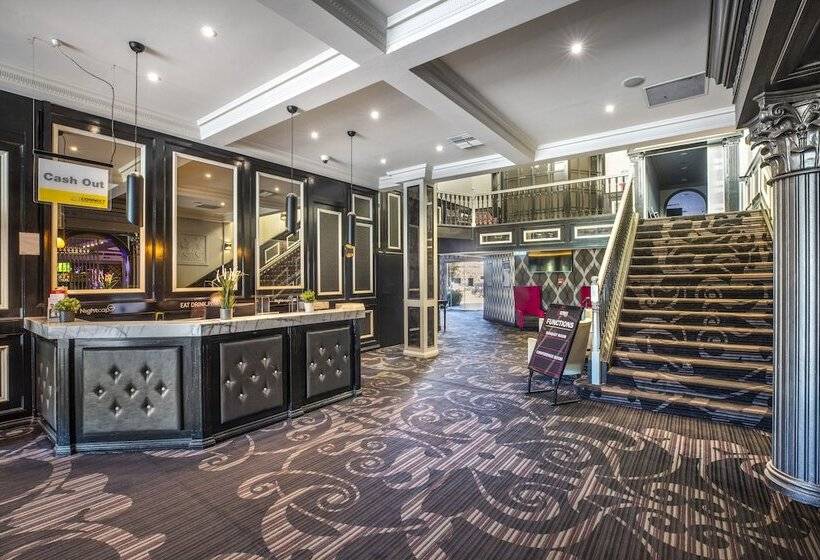 فندق Nightcap At Skyways