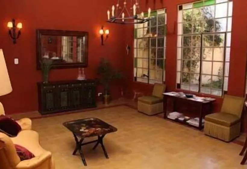 Hotelli Posada De La Plaza