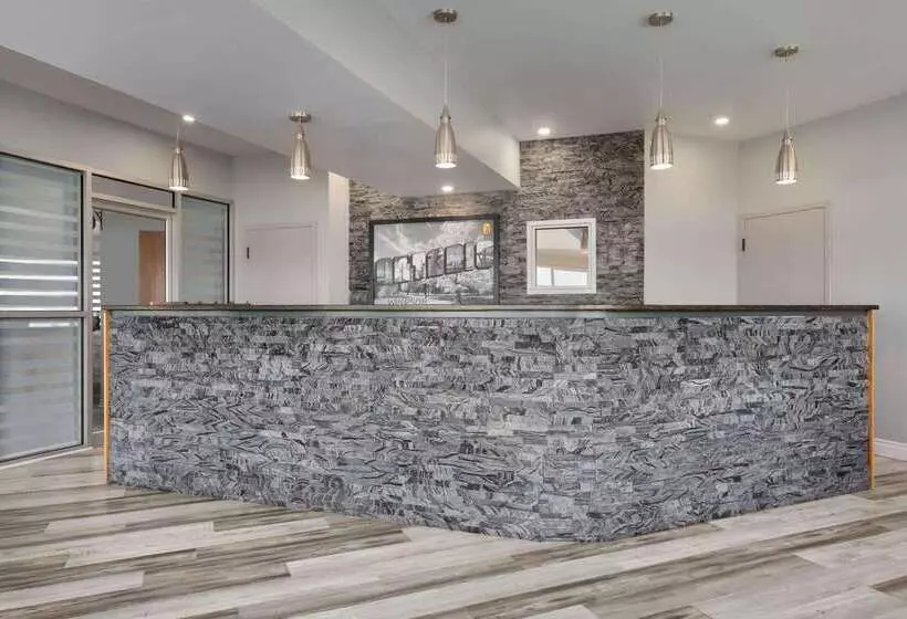 Hotelli Super 8 By Wyndham Windsor/dougall