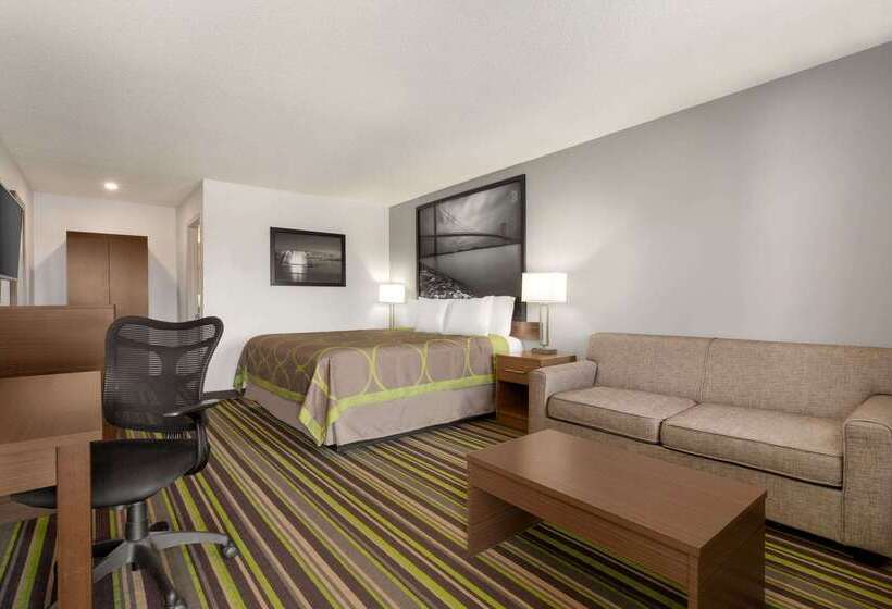 فندق Super 8 By Wyndham Windsor/dougall