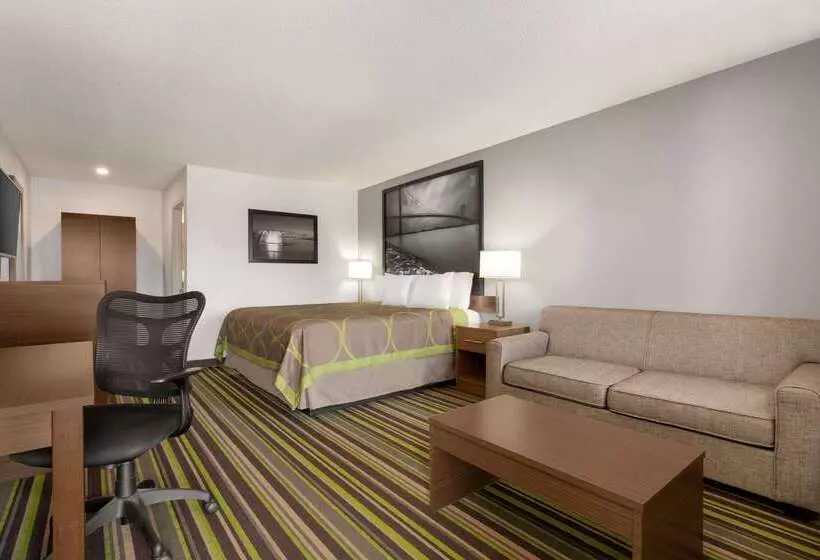 Hotelli Super 8 By Wyndham Windsor/dougall