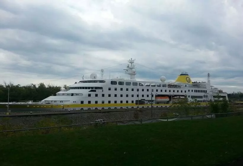 Hotelli The Inn At Lock Seven