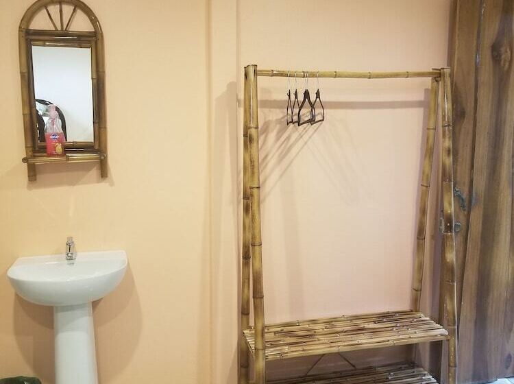 בית מלון כפרי Tucan