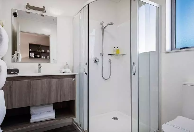 هتل Two Tree Lodge