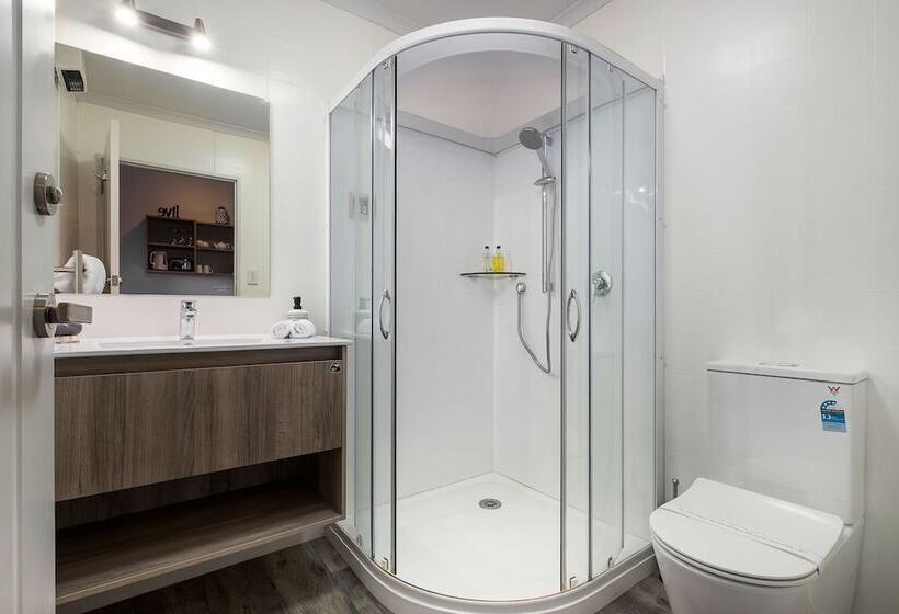 فندق Two Tree Lodge