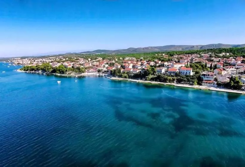 هتل Villa Korina