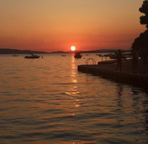 Отель Villa Korina