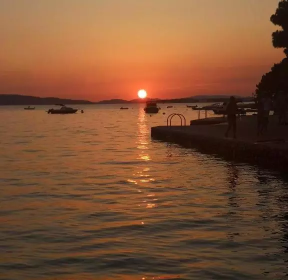 هتل Villa Korina