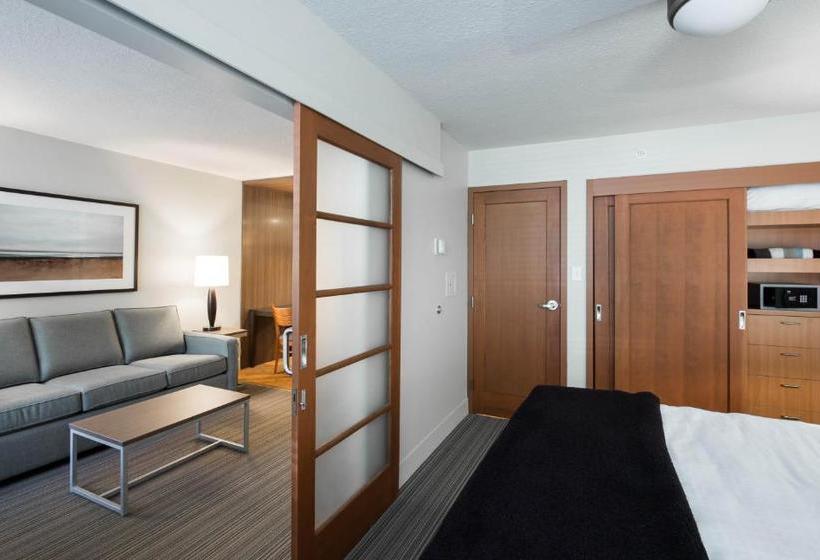 Hotel West Coast Suites At Ubc