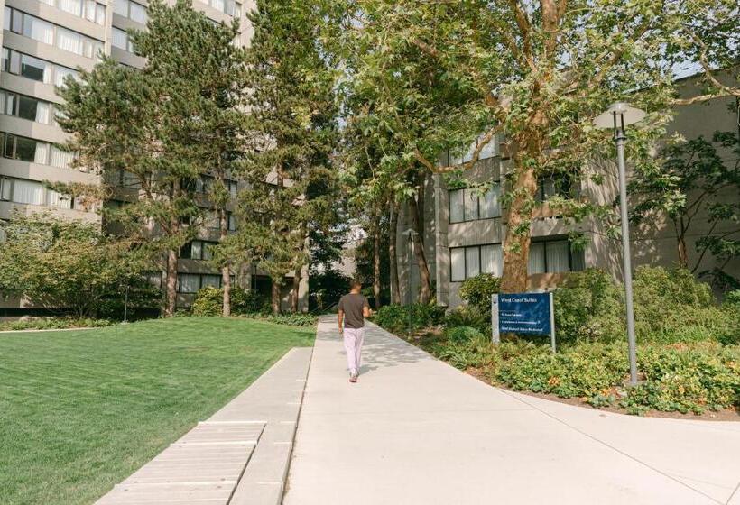 Hotel West Coast Suites At Ubc