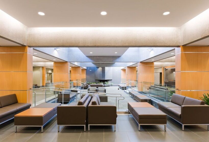 Hotel West Coast Suites At Ubc