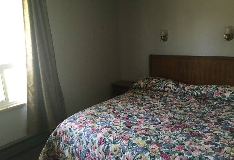 Pleasant Manor Motel