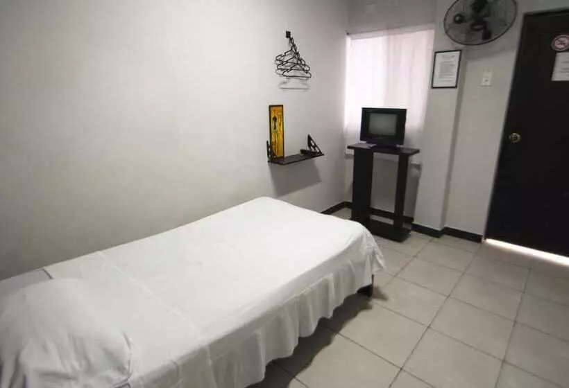 هاستل Jer`s Hostal