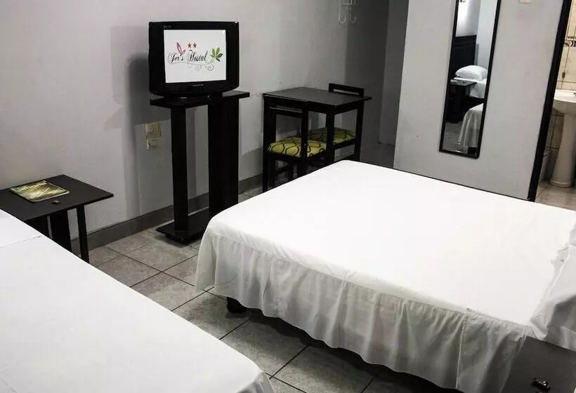 هاستل Jer`s Hostal