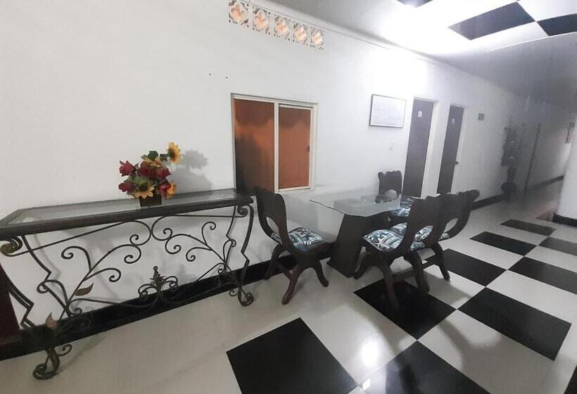 Otel Arcoiris Girardot