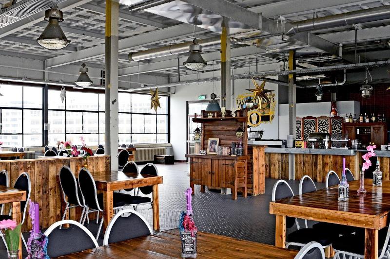 בית מלון כפרי Stayokay Hostel Eindhoven   Blue Collar