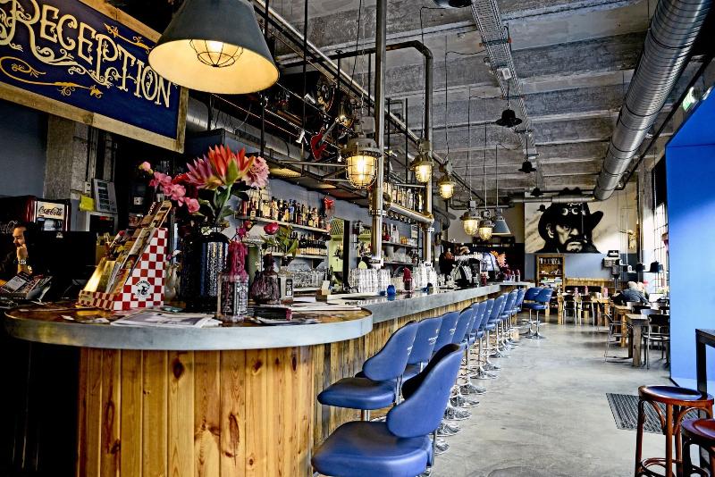 בית מלון כפרי Stayokay Hostel Eindhoven   Blue Collar