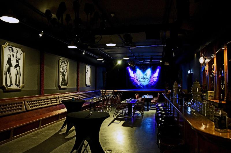 בית מלון כפרי Stayokay Hostel Eindhoven   Blue Collar