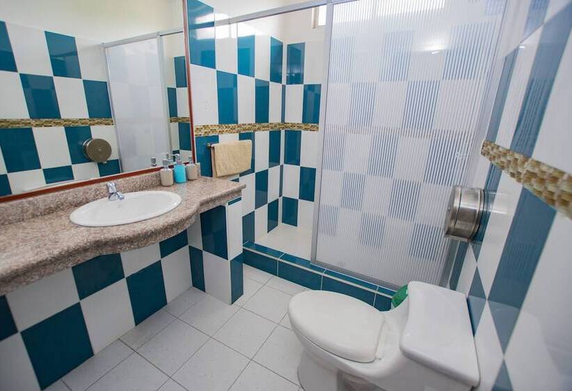 בית מלון כפרי Blue Marlin