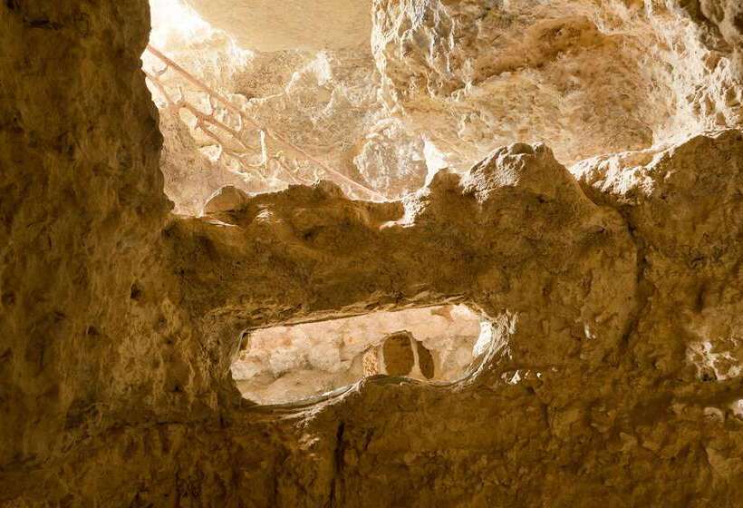 בית מלון כפרי Château De Perreux, The Originals Collection