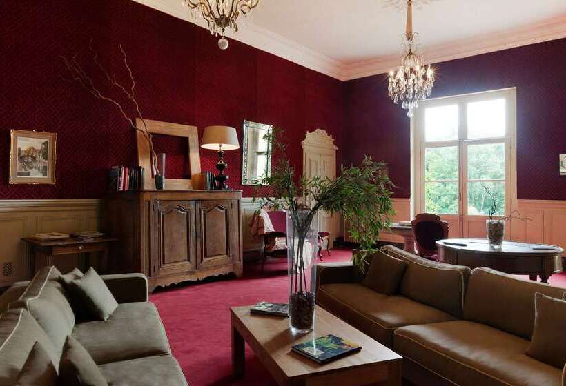 בית מלון כפרי Château De Perreux, The Originals Collection