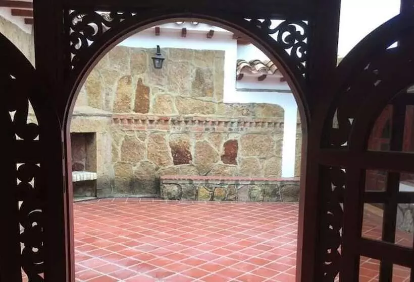 هتل Club Campestre El Bosque De La Villa