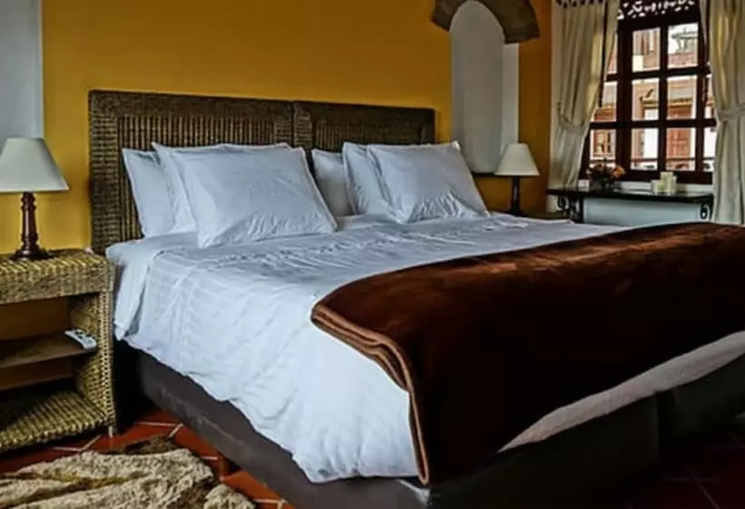 هتل Club Campestre El Bosque De La Villa