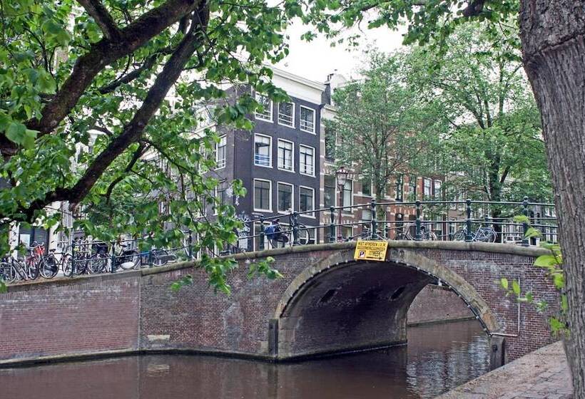 هتل Commune Suites