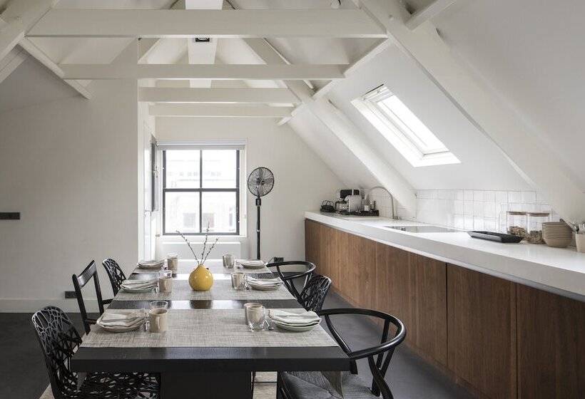 هتل Commune Suites