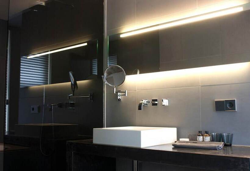 هتل Commune Suites