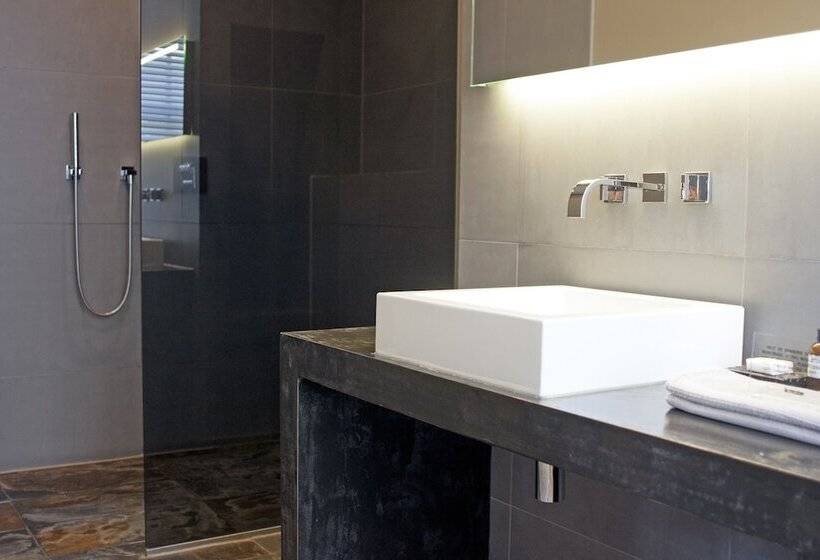 هتل Commune Suites