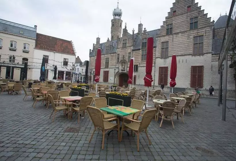 ホテル Eetcafe Van Ee