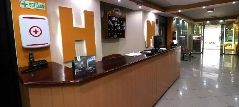 ホテル Miraflores