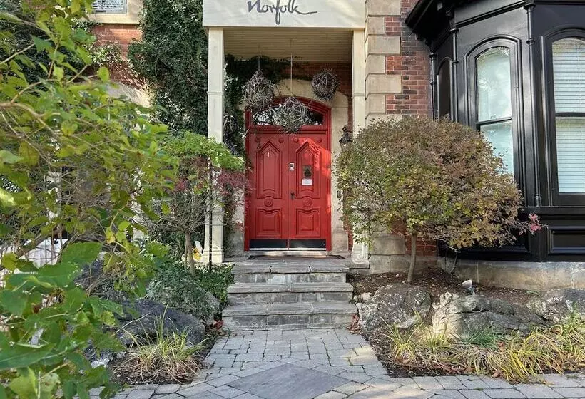 Hotelli Norfolk Guest House Inn