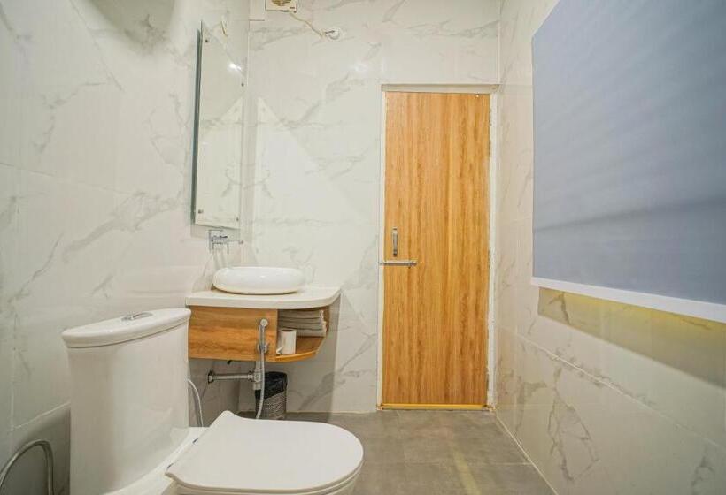 ホテル Swiss Cottage And Spa By Salvus