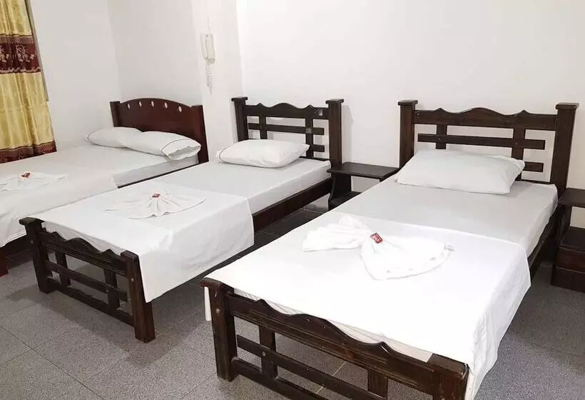 هتل Villa Johana