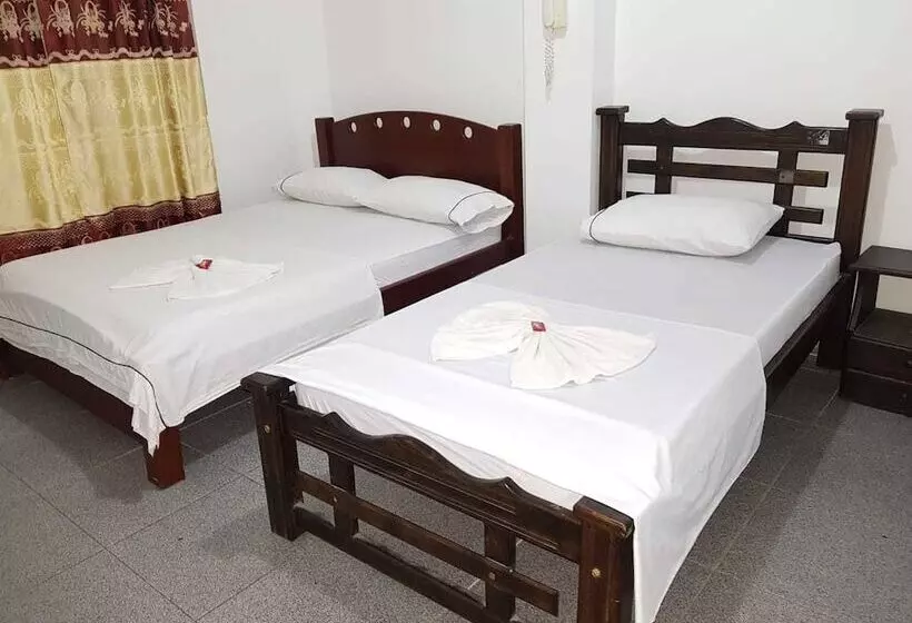 هتل Villa Johana