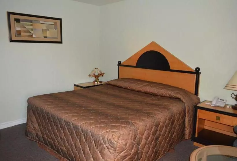 Kitchener Motel