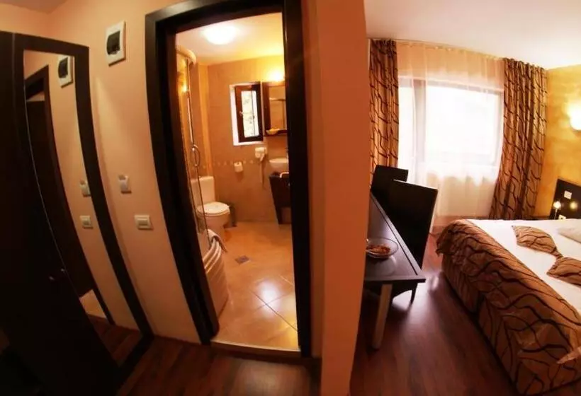 تختخواب و صبحانه Pension Montien Events & Society Resort