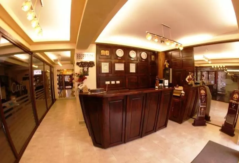تختخواب و صبحانه Pension Montien Events & Society Resort
