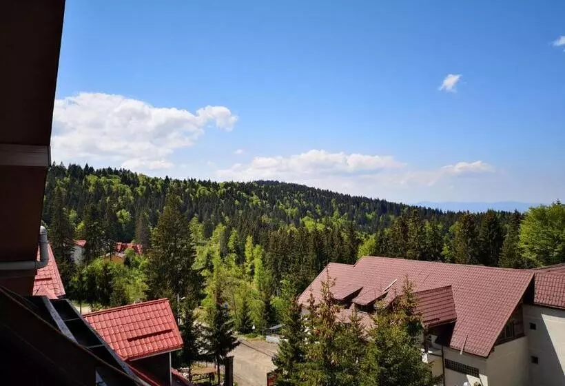 تختخواب و صبحانه Pension Montien Events & Society Resort