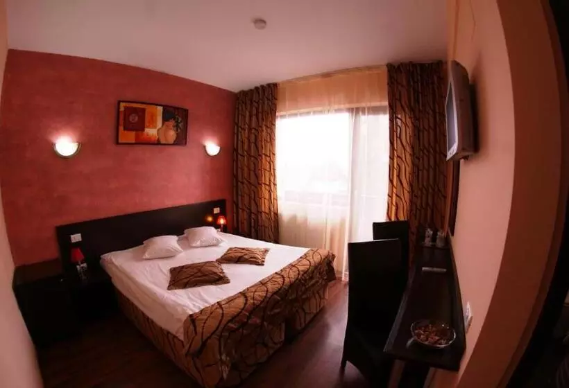 تختخواب و صبحانه Pension Montien Events & Society Resort