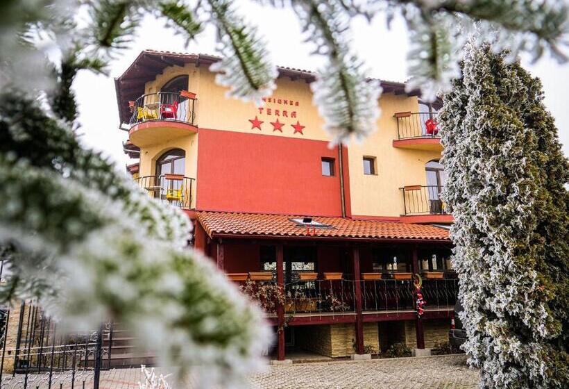 تختخواب و صبحانه Pension Terra