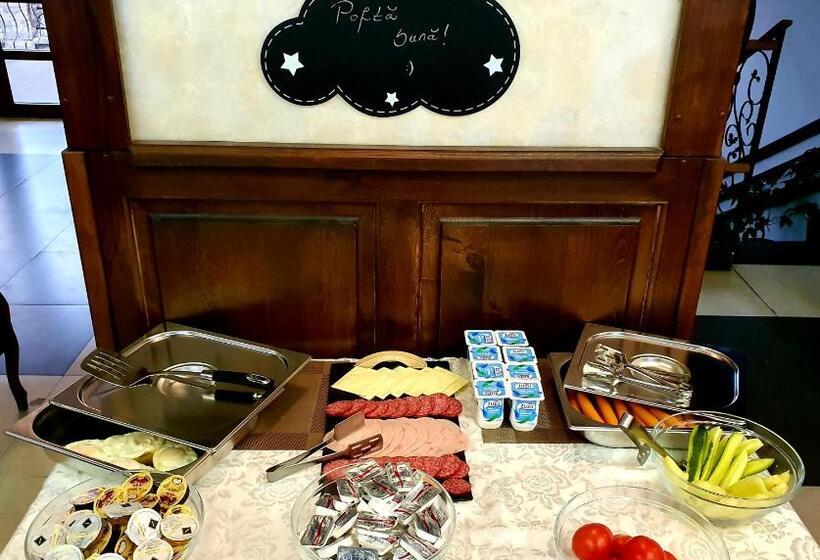 تختخواب و صبحانه Pension Terra