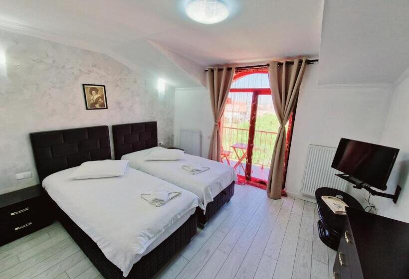 تختخواب و صبحانه Pension Terra