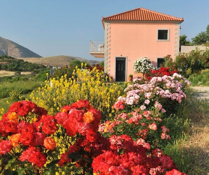 בית מלון כפרי Amygdalies Apartments