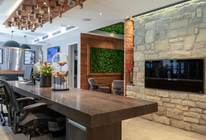 هتل Avenida Mountain Lodges Kaprun