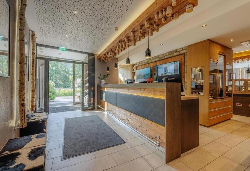 هتل Avenida Mountain Lodges Kaprun