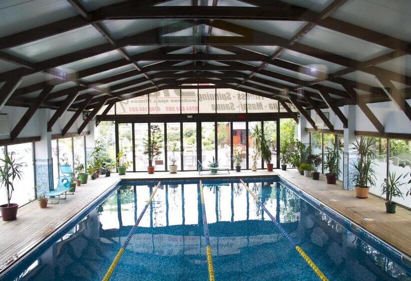 בית מלון כפרי City Ploiesti