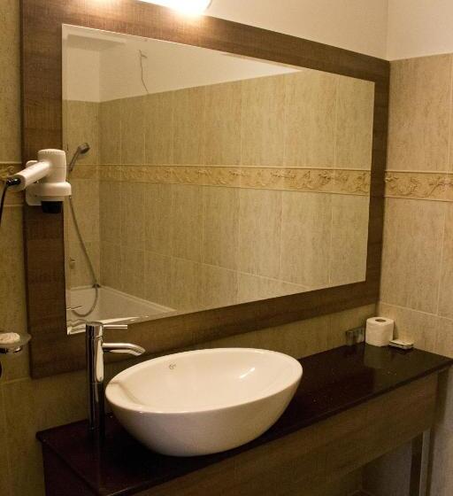 בית מלון כפרי City Ploiesti